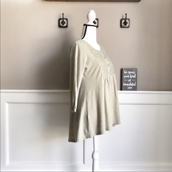 🧵LOGO by Lori Goldstein | Chartreuse Top - Picture 3 of 6